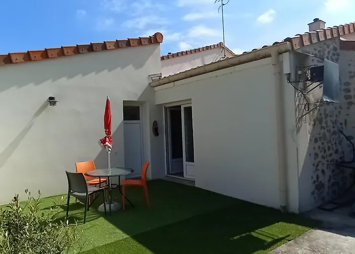 Des Quatre Moulines Apartman *